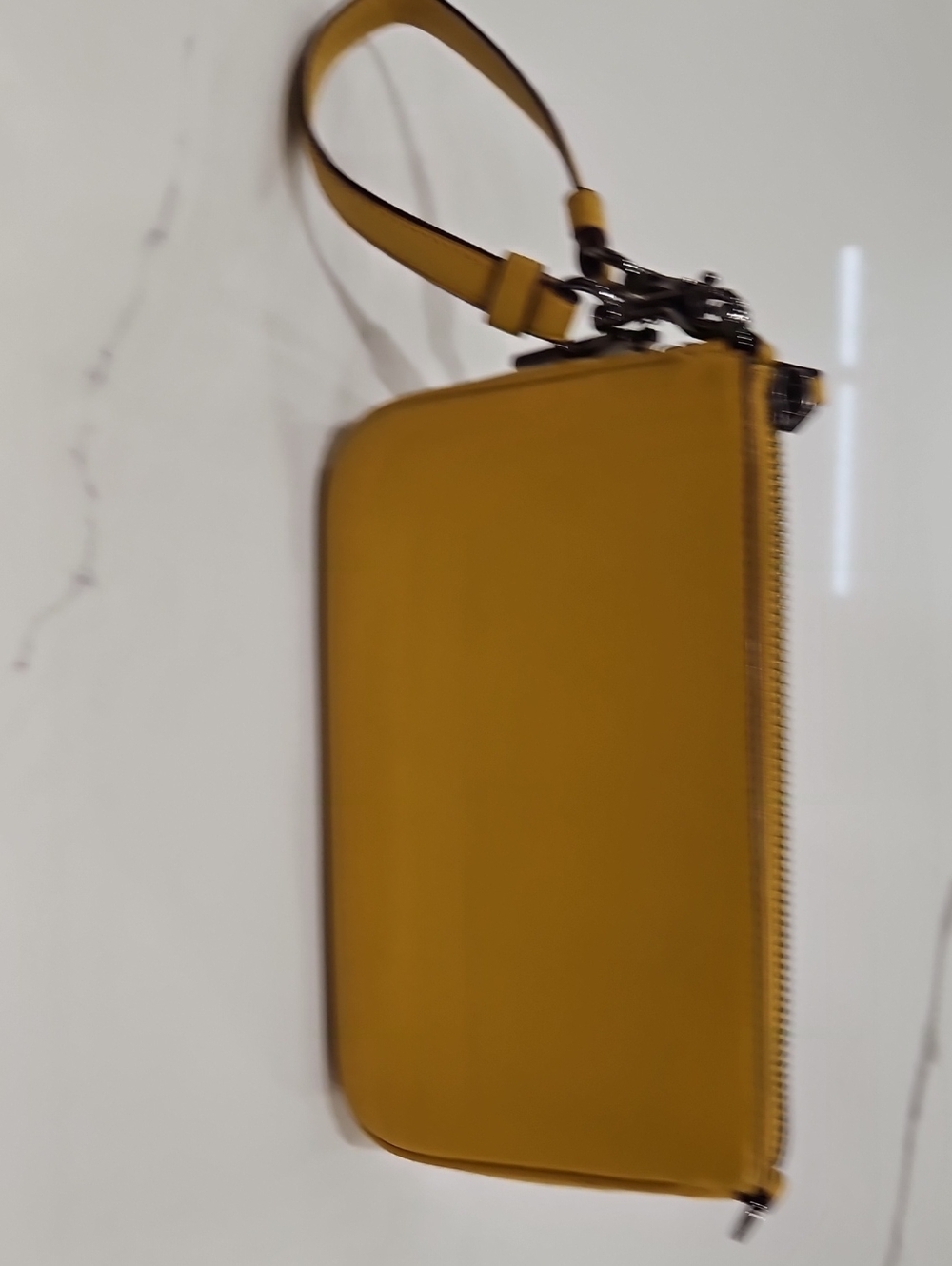 Coach WOMENS wristlet Clutch
